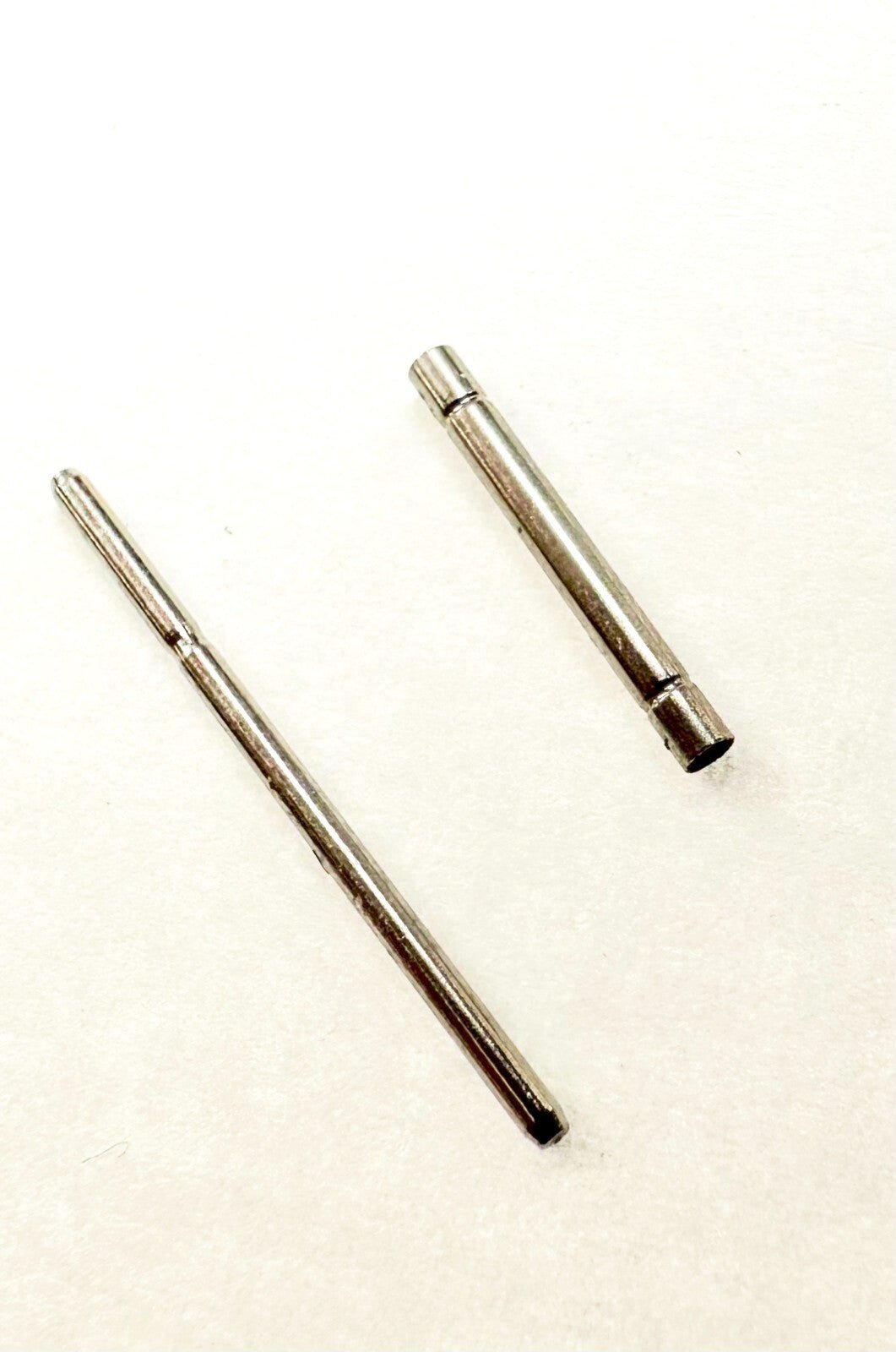 WATCH BAND LINK PINS WITH TUBE OMEGA SIZE (17.20X0.9mm) - Universal Jewelers & Watch Tools Inc.