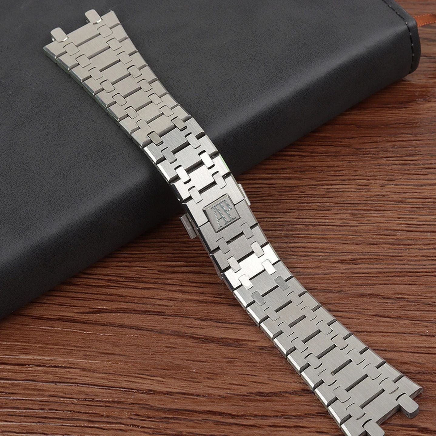 26mm Stainless Steel Watch Strap for Audemars Piguet Royal Oak – Compatible with 15400 & 15300 (39mm / 41mm Models) - Universal Jewelers & Watch Tools Inc.