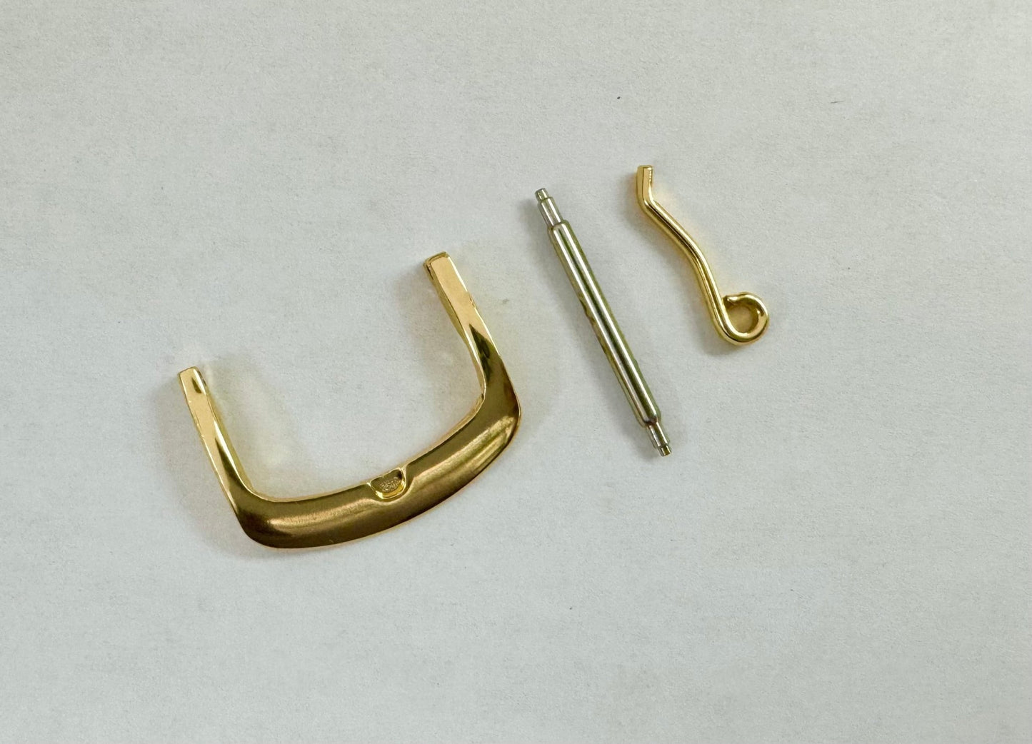 18MM WATCH BUCKLE FOR Leather & Rubber WATCH BAND STRAP SHINY GOLD - Universal Jewelers & Watch Tools Inc.
