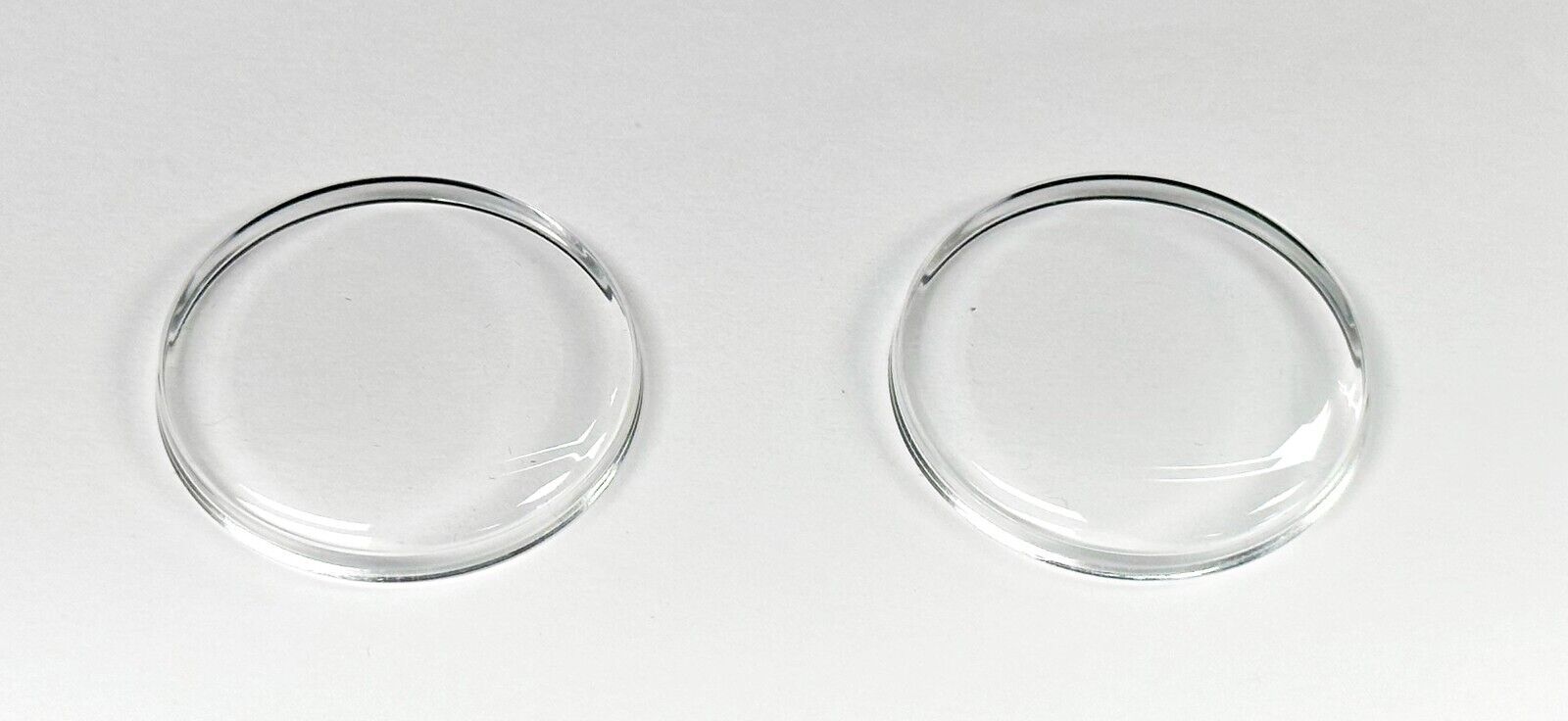 Assortment Watch Crystals, 250pcs Plastic Glasses, Low Dome 31.2mm to 36.0mm - Universal Jewelers & Watch Tools Inc.