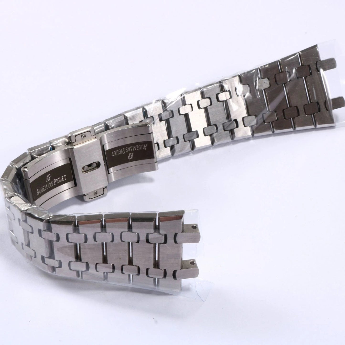 26mm Stainless Steel Watch Strap for Audemars Piguet Royal Oak – Compatible with 15400 & 15300 (39mm / 41mm Models) - Universal Jewelers & Watch Tools Inc.