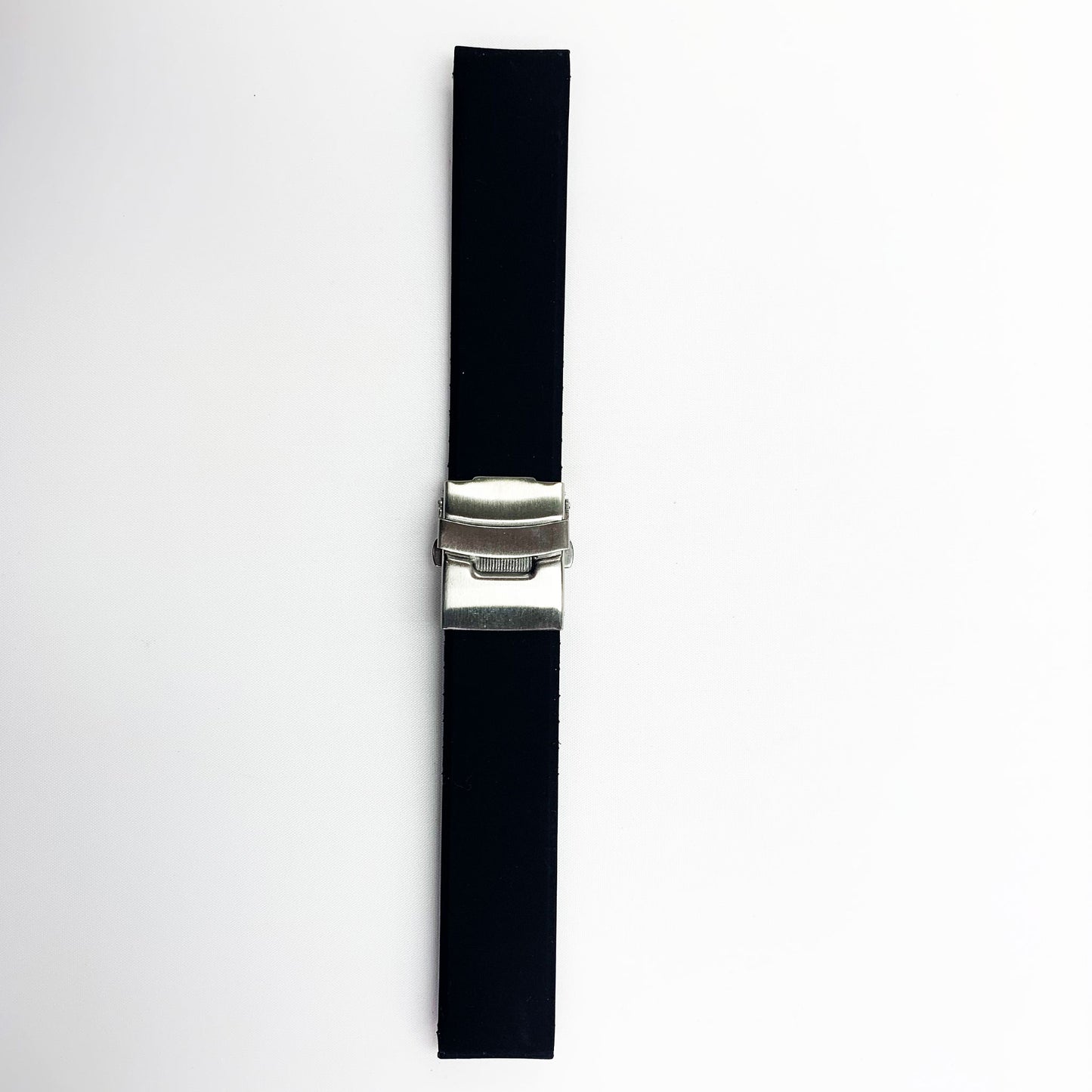 20 MM Special Curve Black Color Silicone Deployant Buckle Regular Size Watch Strap Steel - Universal Jewelers & Watch Tools Inc.