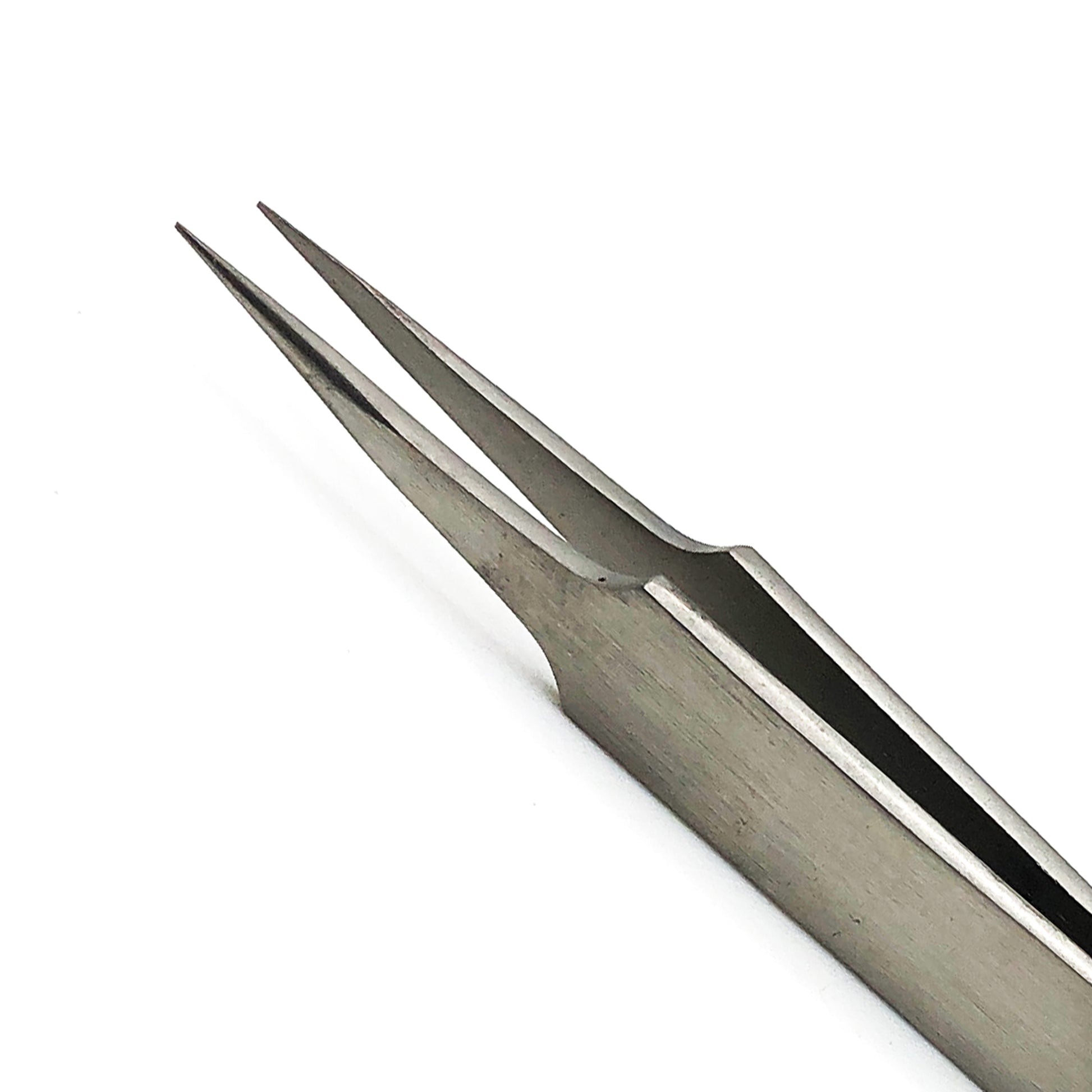 No 4 Tweezer Stainless Steel Antimagnetic - Universal Jewelers & Watch Tools Inc.