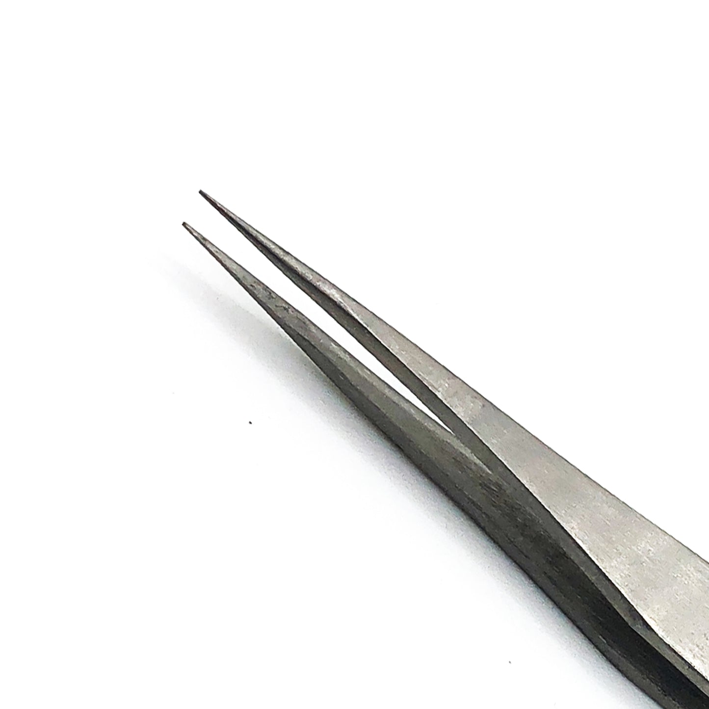 No AA Tweezer Stainless Steel Antimagnetic - Universal Jewelers & Watch Tools Inc.