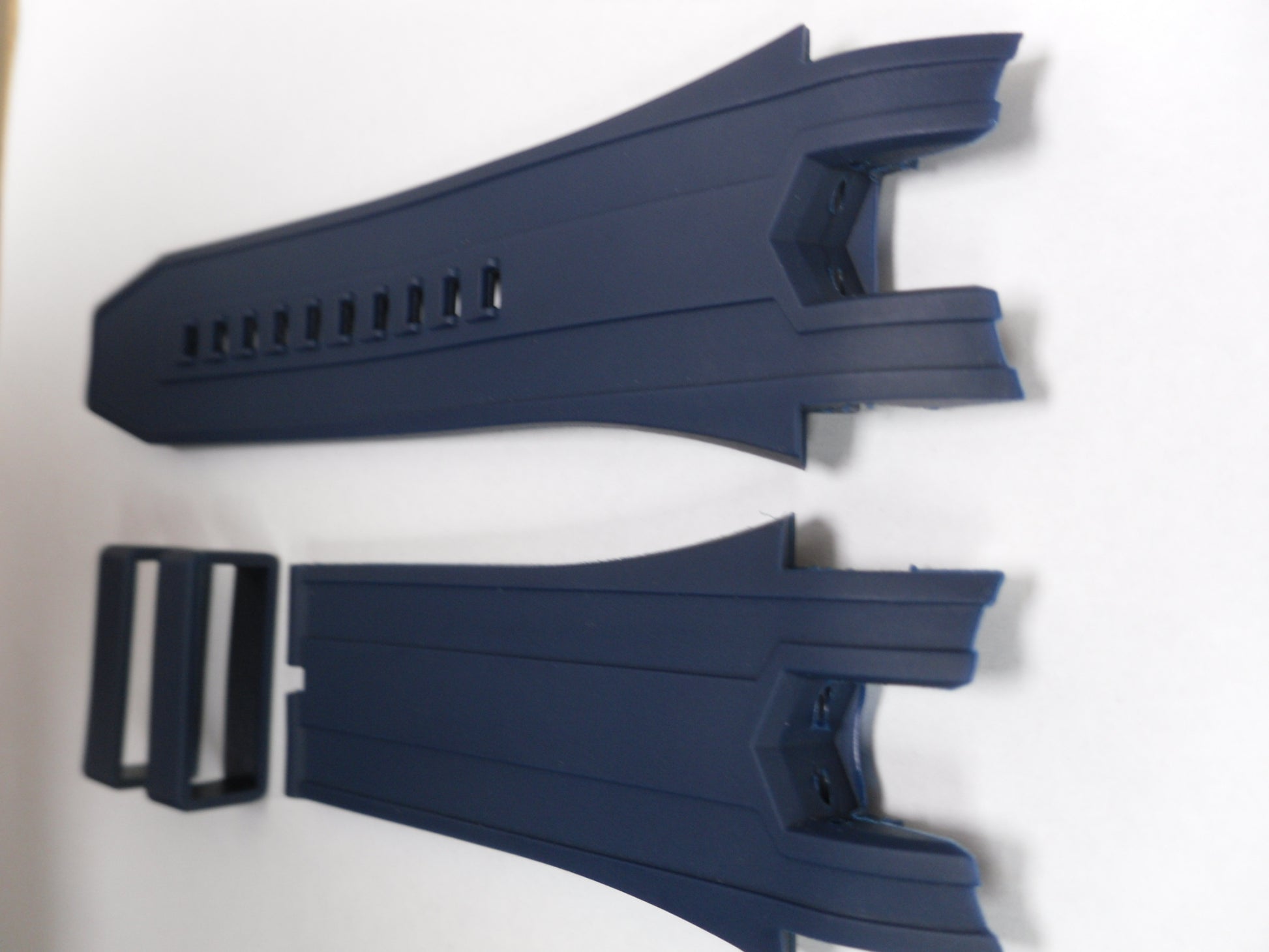 CURVED END SILICONE WATCH BAND BLUE COLOR STRAP 26 mm invicta - Universal Jewelers & Watch Tools Inc.