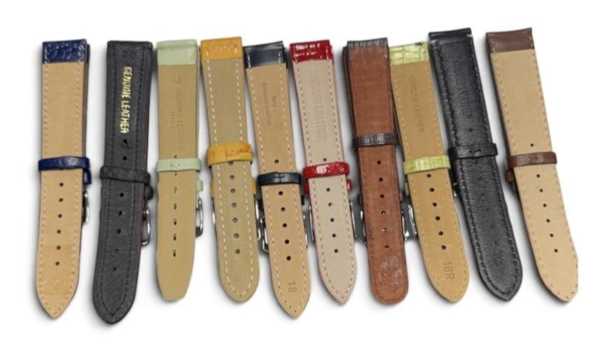 LOT OF 10 WATCH BANDS MIX SIZE STYLE AND COLORS 18/20mm