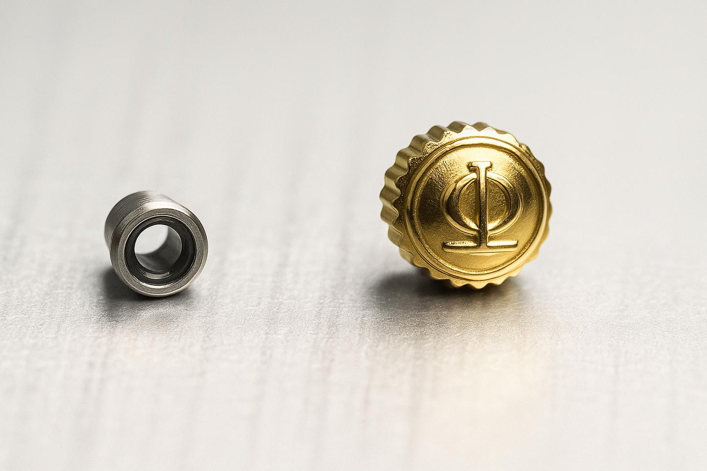 Baume & Mercier Watch Crown 3.4x2.2mm MO.7 Tap 04 Gold Screw Type