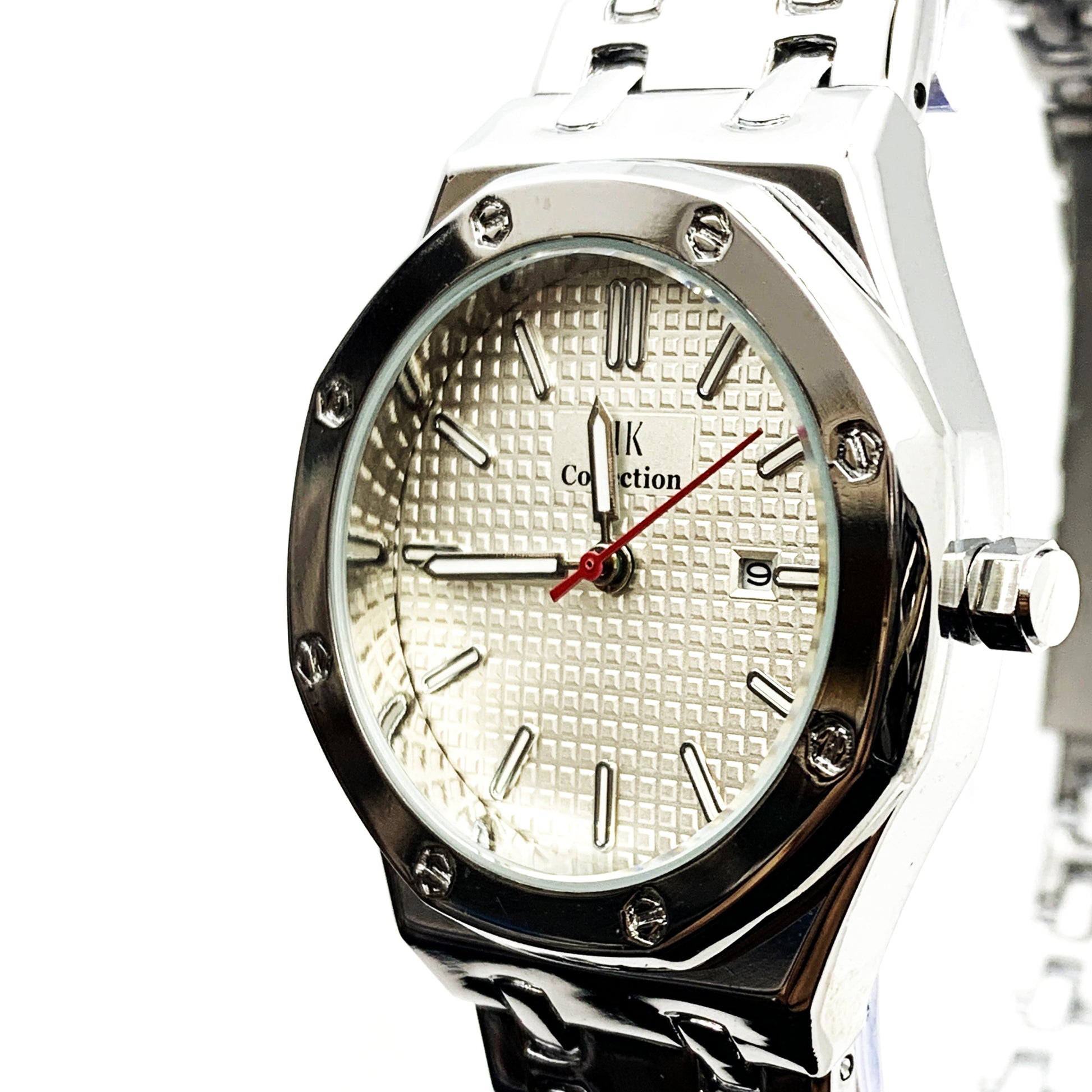 Ladies Fashion Watch Silver Case White Dial with Date Luxury Look - Universal Jewelers & Watch Tools Inc.