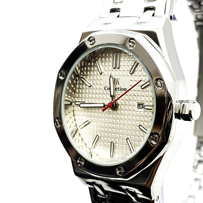 Load image into Gallery viewer, Ladies Fashion Watch Silver Case White Dial with Date Luxury Look
