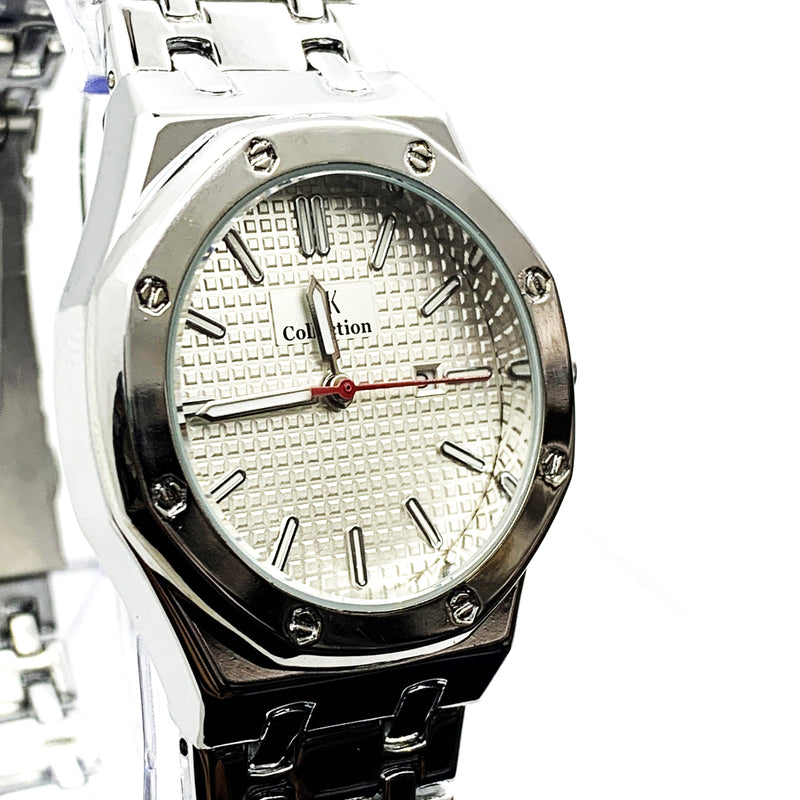Load image into Gallery viewer, Ladies Fashion Watch Silver Case White Dial with Date Luxury Look
